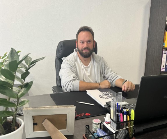 Ευχαριστήριο του Μάκη Τσίγκα, που πρώτευσε στις εκλογές της ΔΕΕΠ Τρικάλων